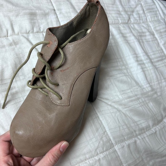 Vintage Forever 21 platform nude ankle boots from 2011ish - Picture 4 of 6